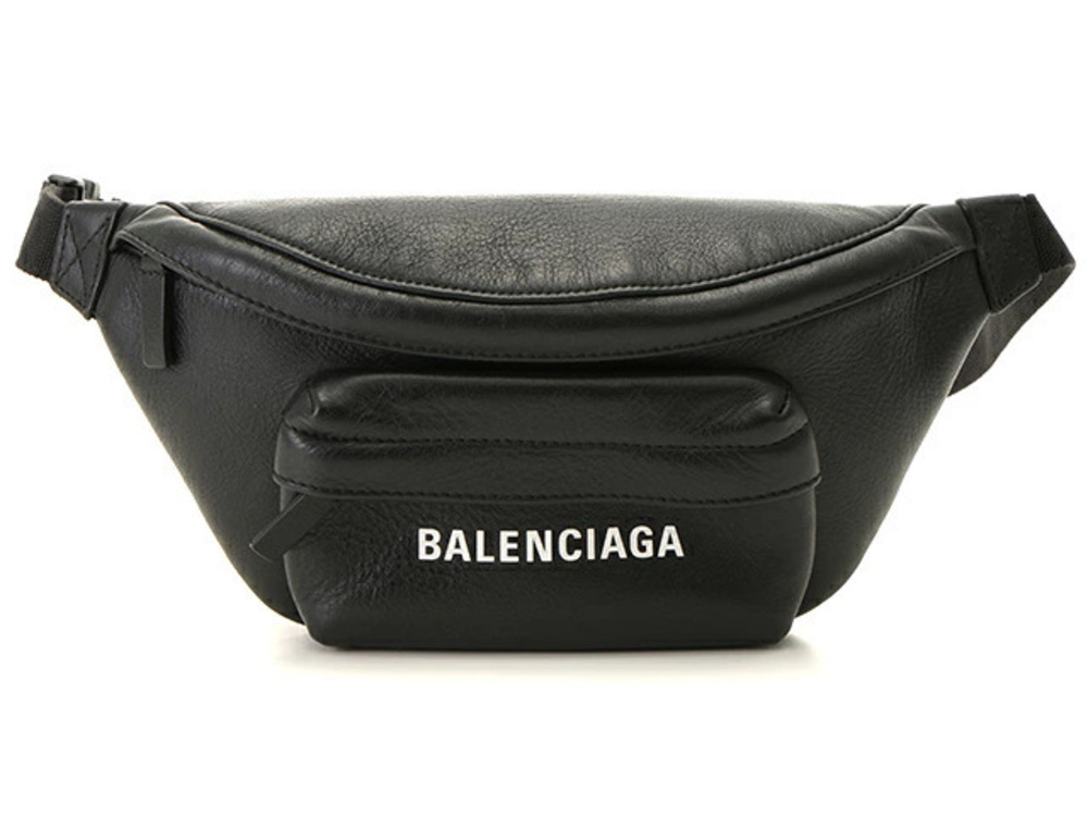 Balenciaga Smooth Calfskin Logo Everyday Beltpack black